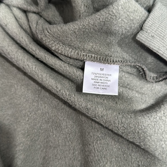 SWEET ROMEO women’s Step Hem Pull Over Hoodie - Picture 5 of 5